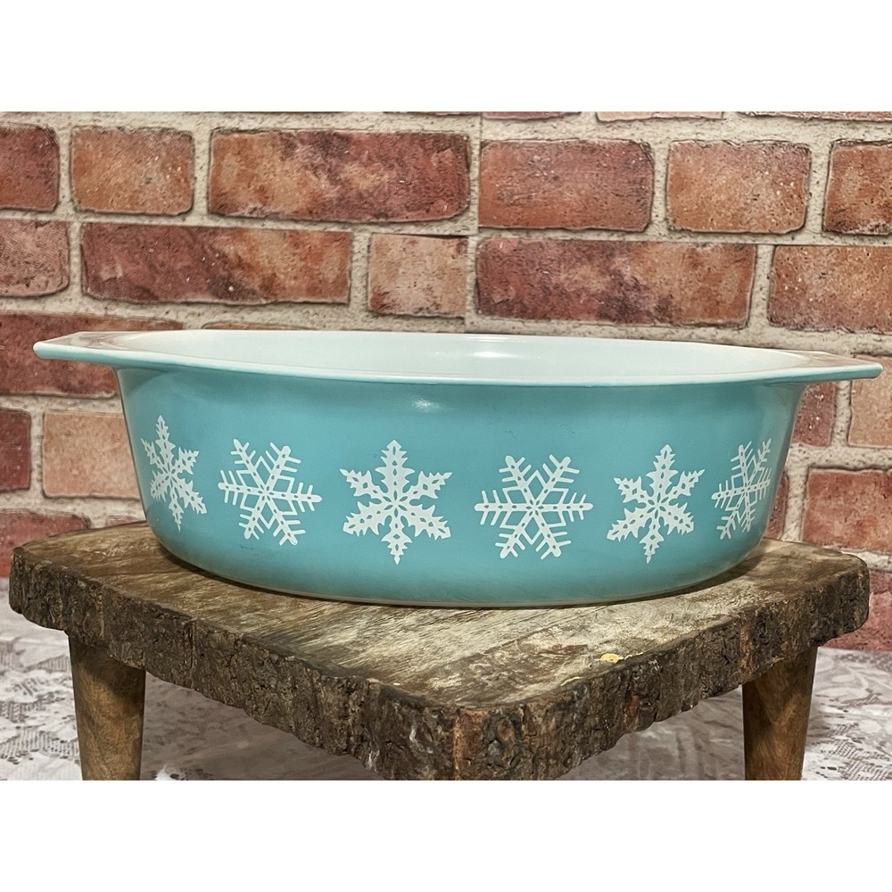 Vintage Pyrex Casserole Baking Dish Turquoise Snowflake 1-1/2 Qt 043 Oval No Lid - Picture 3 of 9